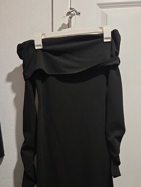 PrettyLittleThing Black Off-Shoulder Long Sleeve Dress